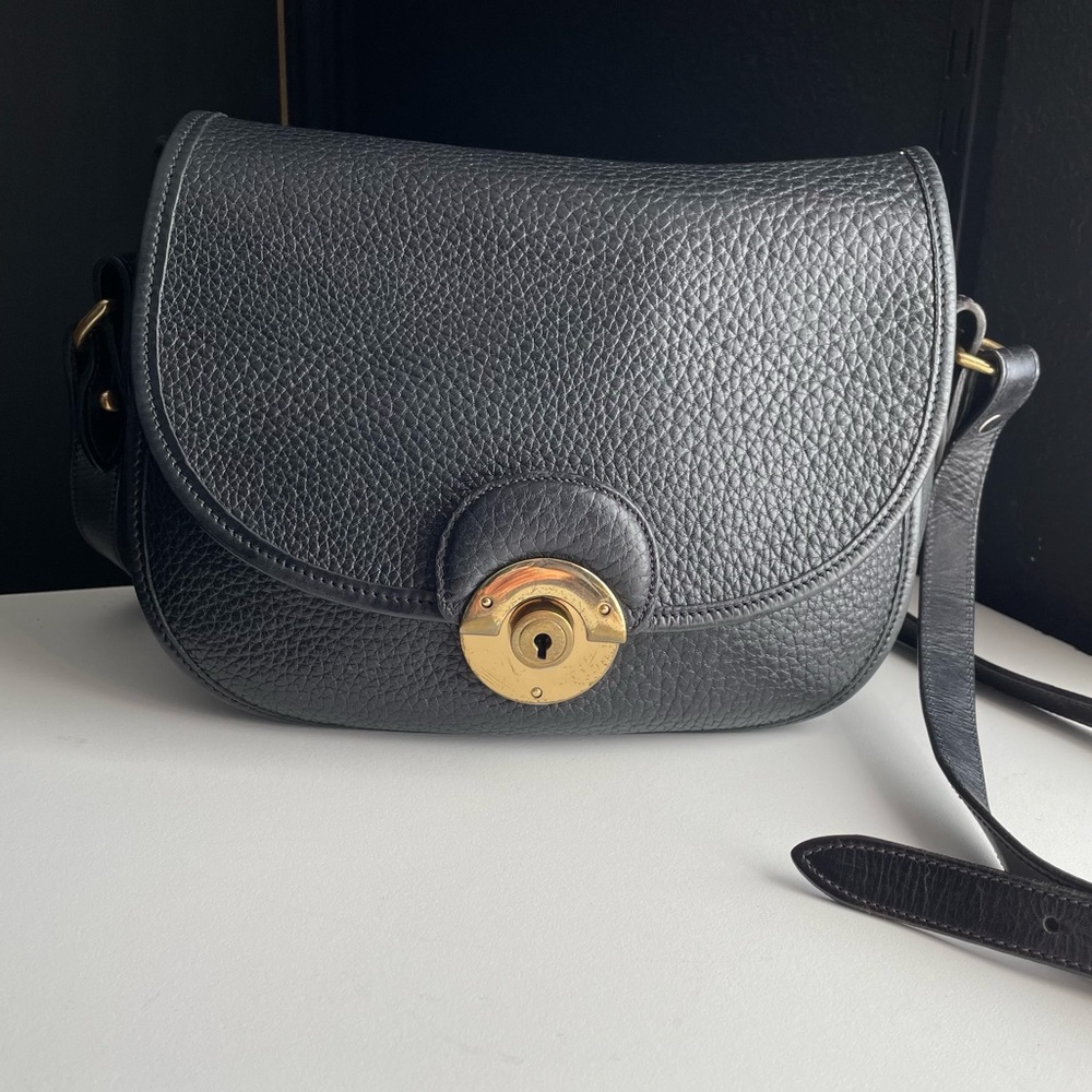 Dooney and Bourke awl black leather Saddle compartment Flap key crossbody bag - Picture 4 of 16